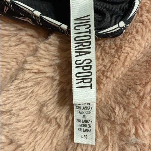 Victoria’s Secret Sports Bra - Picture 4 of 4